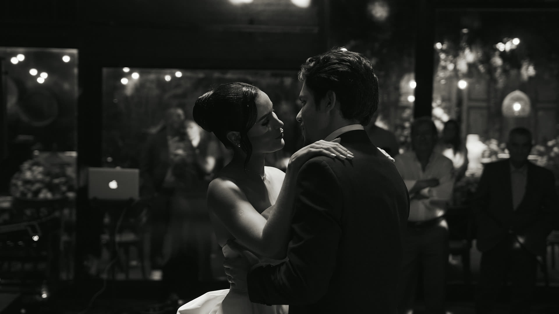 Primeira dança com o LUT preto e branco da R.A Filmes